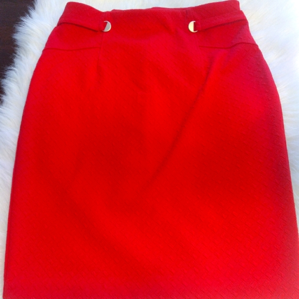 NYCC New York Clothing Company Red Polyester/Spandex skirt. Size Large 10-12
